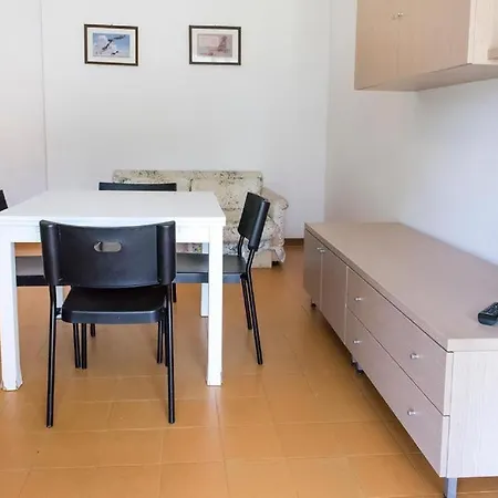 Casa Con Giardino A - M050 Apartment