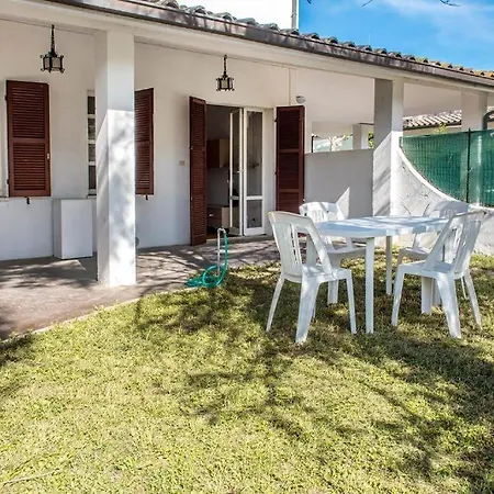 Casa Con Giardino A - M050 *